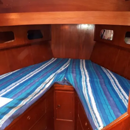 Botel Morning Star